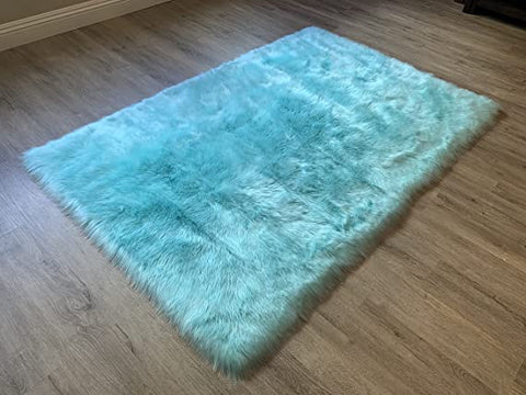 LAMBZY Faux Sheepskin Super Soft Hypoallergenic Silky Shag Rug for Living Room, Kids Rug - lambzydecor.com