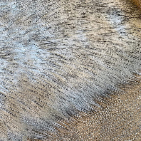 LAMBZY High Pile Super Fluffy Soft Faux Sheepskin Rug, Classic Sheepskin Super Soft to Touch Rug - lambzydecor.com