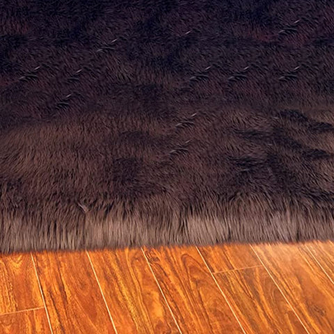Soft and Durable Faux Sheepskin Rug with Border - Perfect for Any Room - lambzydecor.com
