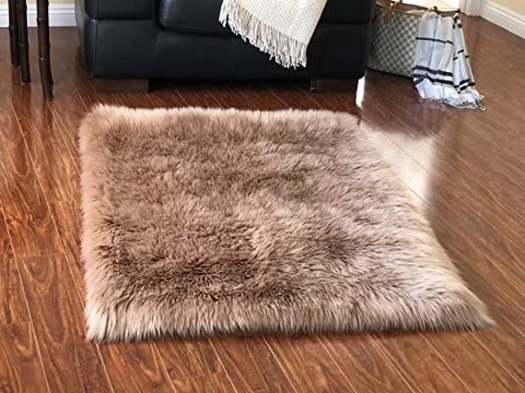 LAMBZY Faux Sheepskin Super Soft Hypoallergenic Square Area Rug Plush Fur Premium Shag - lambzydecor.com