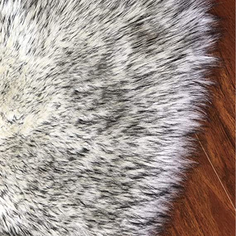 LAMBZY Faux Sheepskin Hypoallergenic Oval Silky Shag Rug - lambzydecor.com