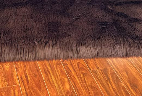 LAMBZY Faux Sheepskin Super Soft Hypoallergenic Square Area Rug Plush Fur Premium Shag - lambzydecor.com
