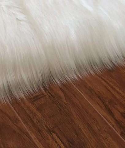 LAMBZY Faux Sheepskin White Border Area - lambzydecor.com