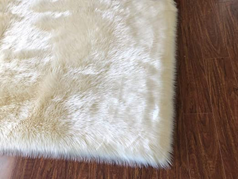 LAMBZY Faux Sheepskin Super Soft Hypoallergenic Square Area Rug Plush Fur Premium Shag - lambzydecor.com