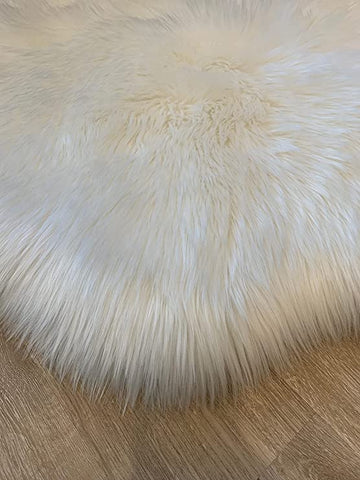 LAMBZY Faux Sheepskin Super Soft Hypoallergenic Silky Round Shag Rug for Living & Kids Room, Sofa - lambzydecor.com