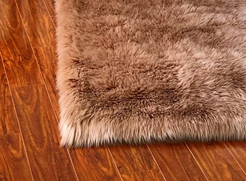 Versatile Faux Sheepskin Border Rug - Adds Coziness to Your Living Space - lambzydecor.com