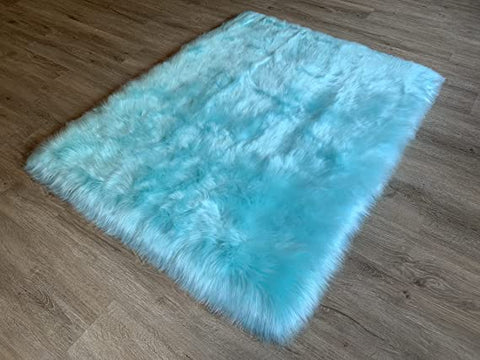 LAMBZY Faux Sheepskin Super Soft Hypoallergenic Silky Square Shag Rug for Living Room, Kids Room, Sofa - lambzydecor.com